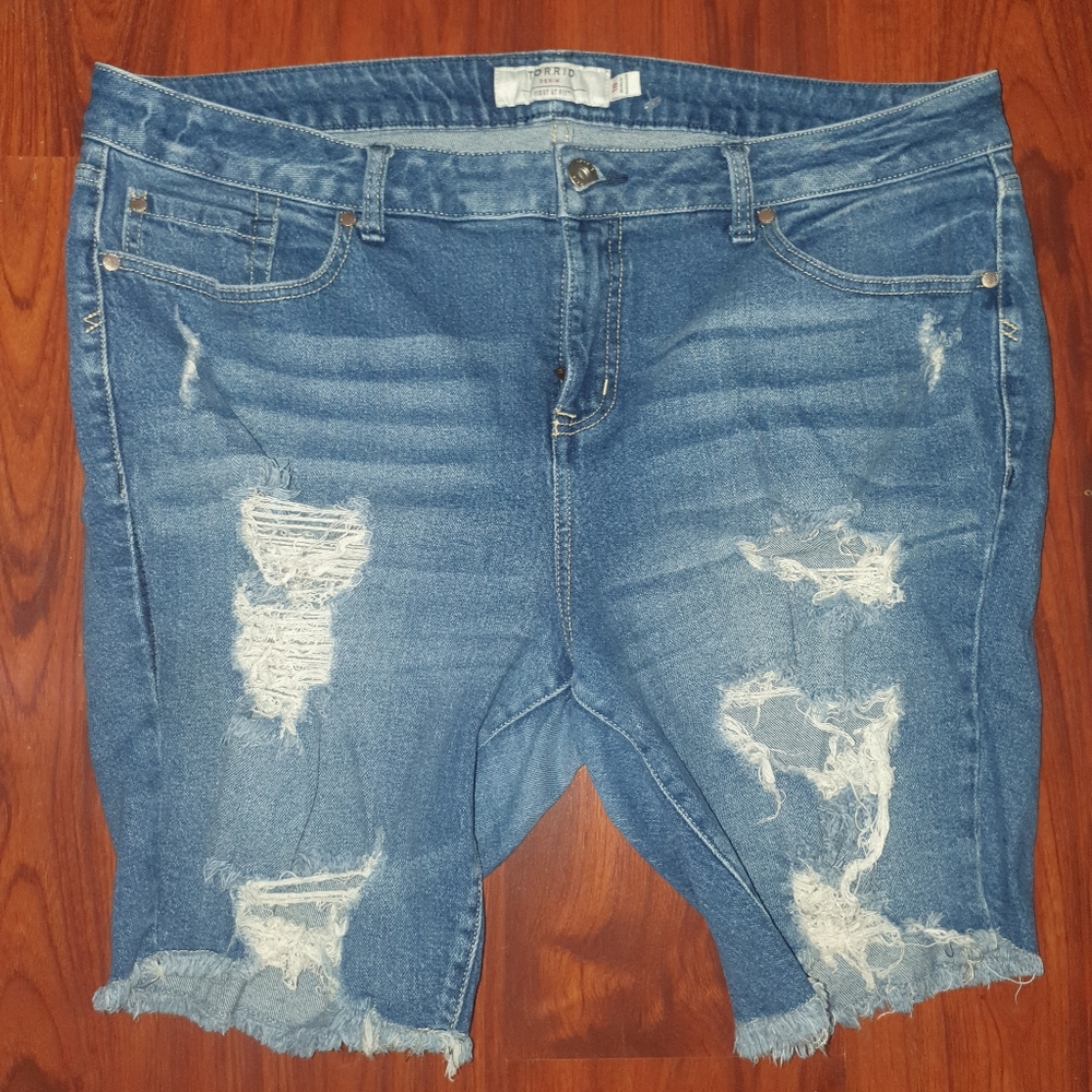 Torrid ripped jeans long shorts** sz 18